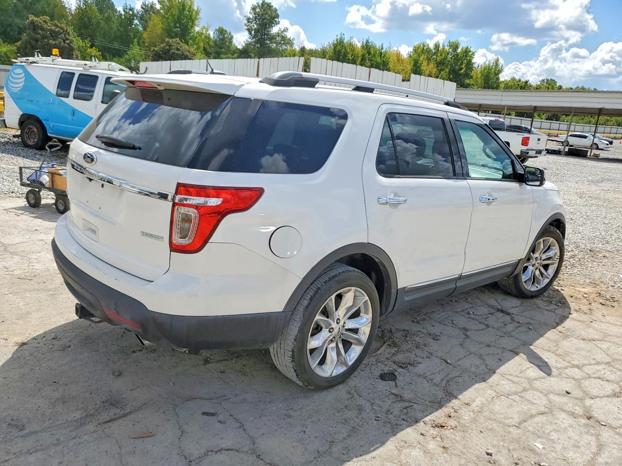 2012 Ford Explorer Limited - Image 3
