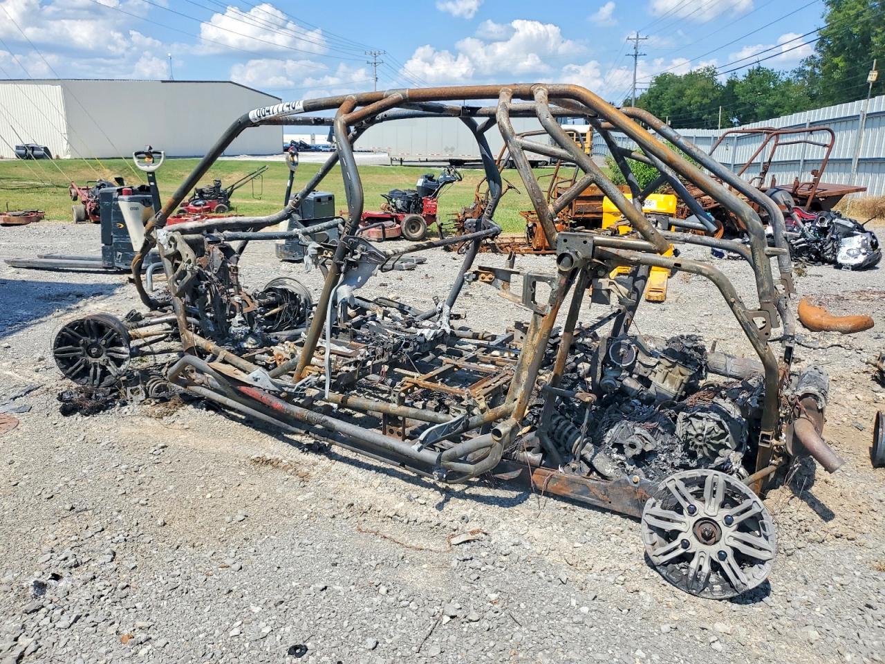 2022 Utility Vehicle - Фото 3