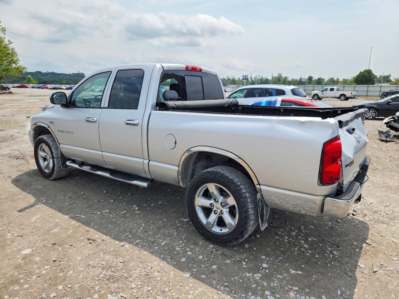2007 Dodge Ram 1500 St - Image 2