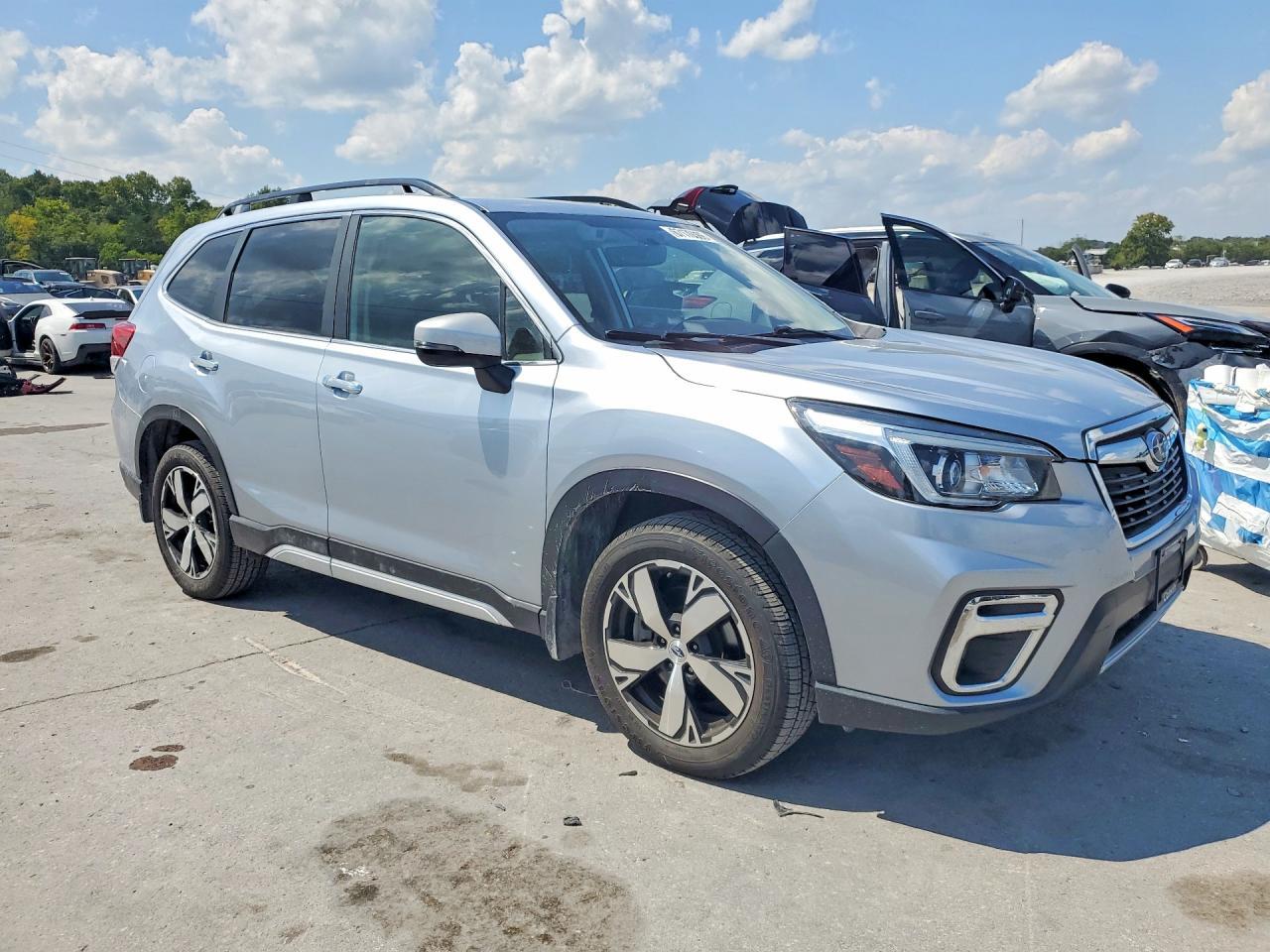 2019 Subaru Forester Touring - Фото 4
