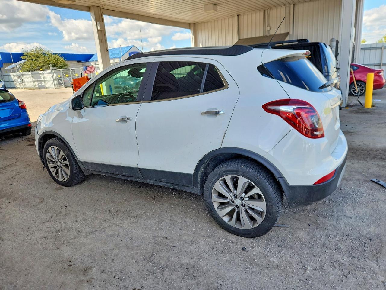 2020 Buick Encore Preferred - Фото 2
