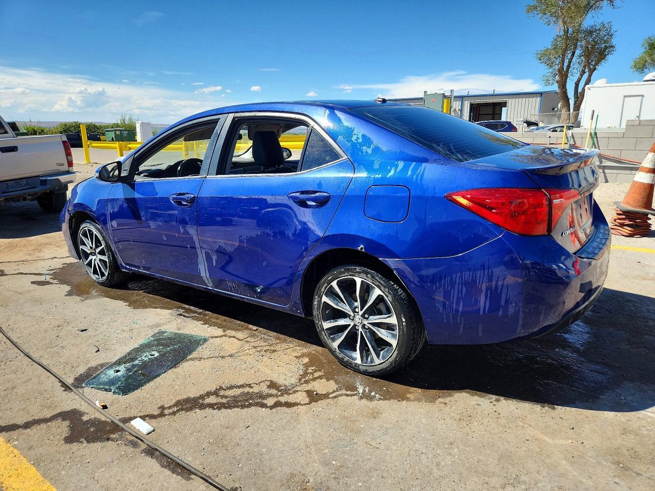 2018 Toyota Corolla Se - Image 2
