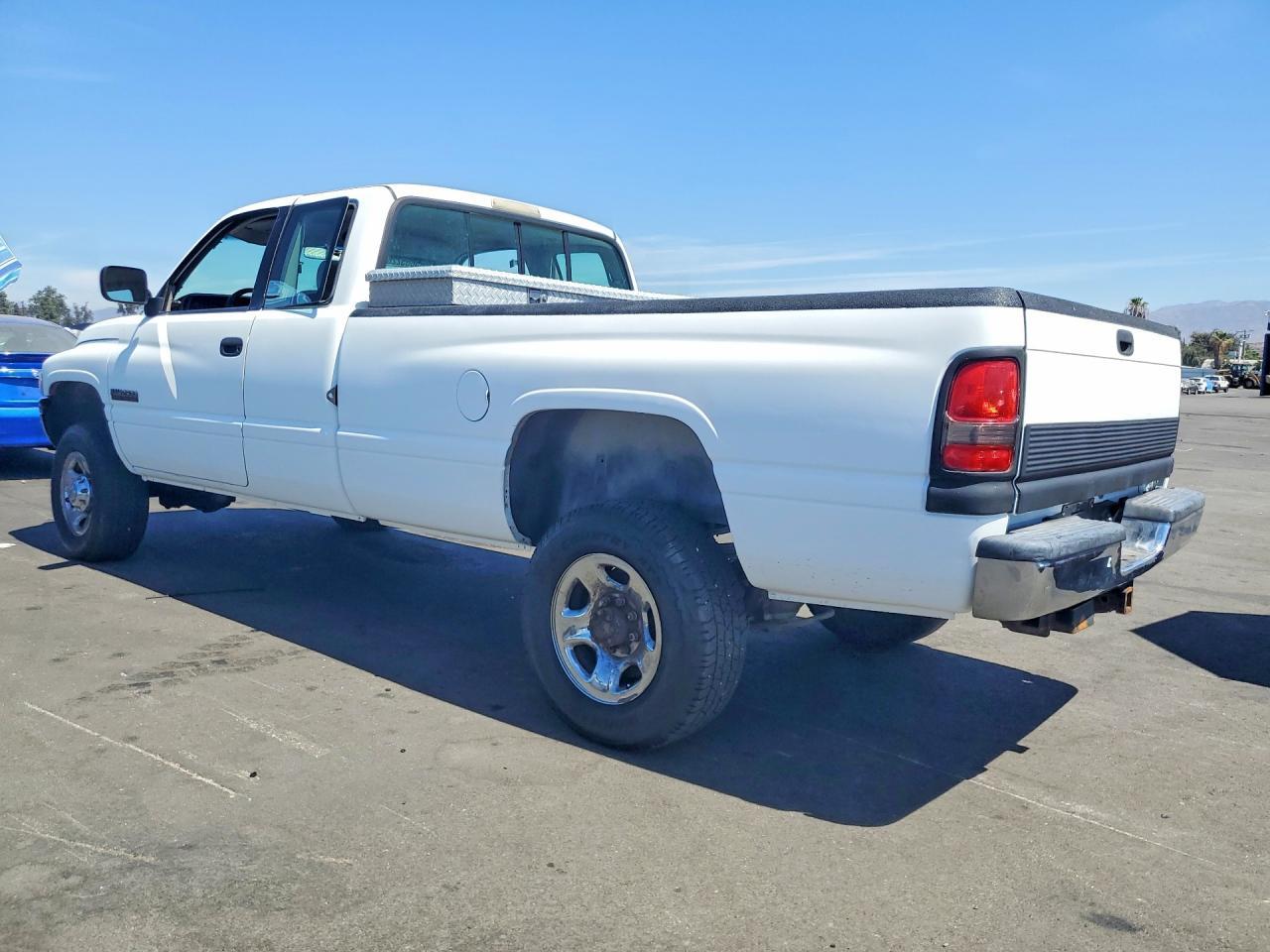 1996 Dodge Ram 2500 - Image 2
