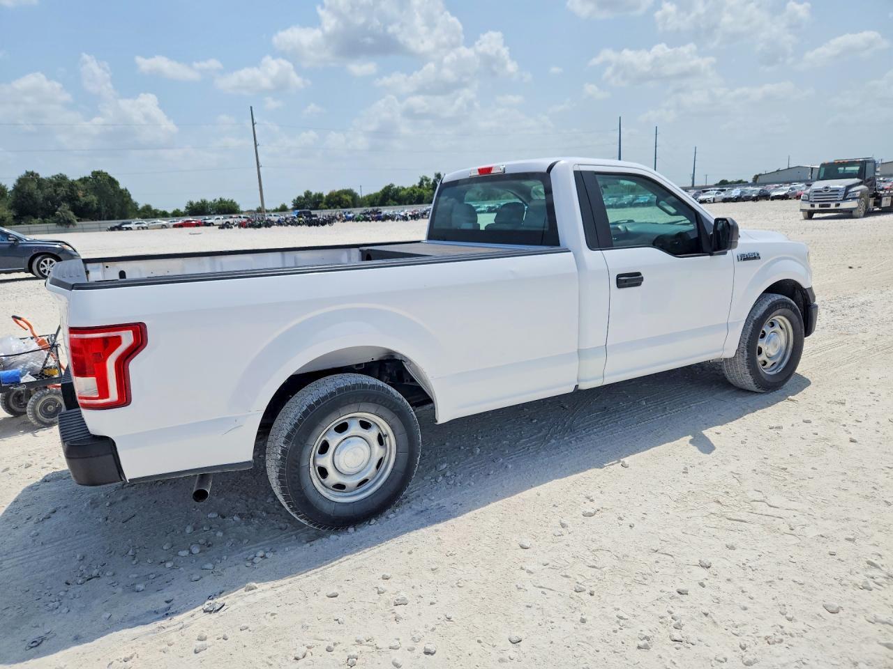 2016 Ford F150 - Фото 3