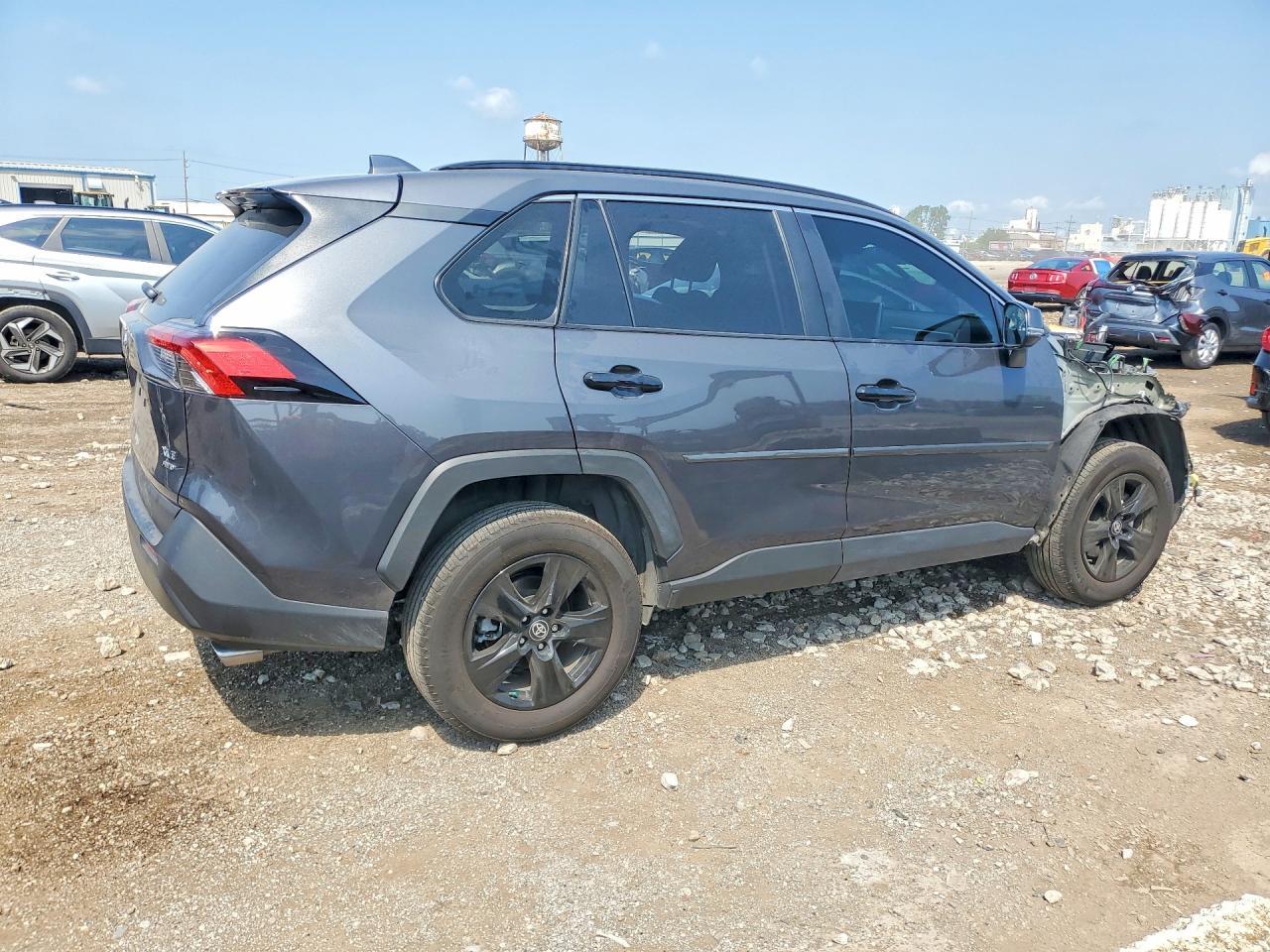 2025 Toyota Rav4 Xle - Фото 3