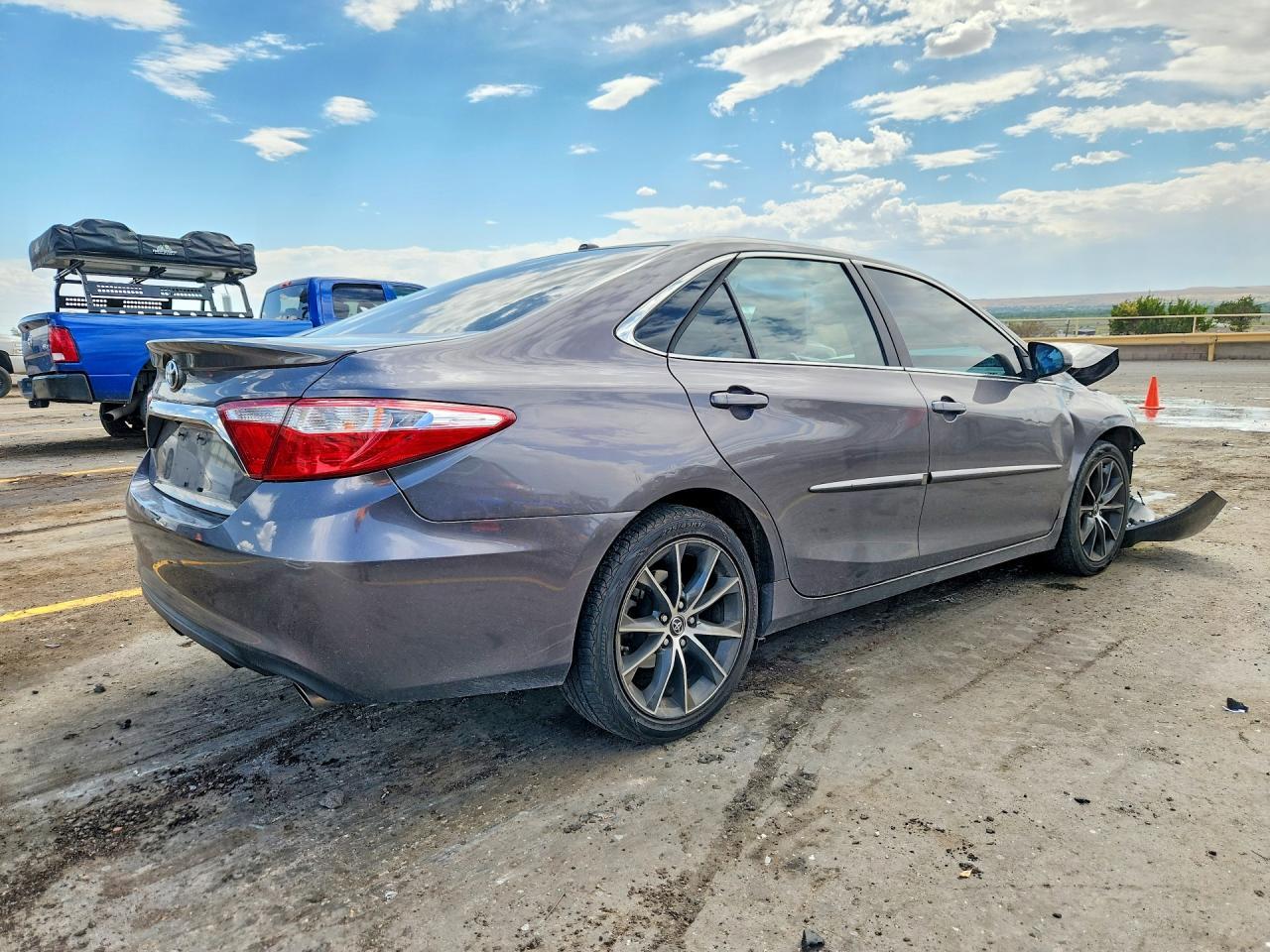 2016 Toyota Camry Xse V6 - Фото 3