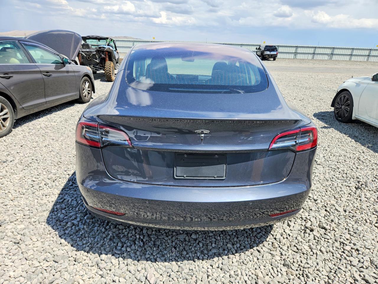 2018 Tesla Model 3 - Фото 6