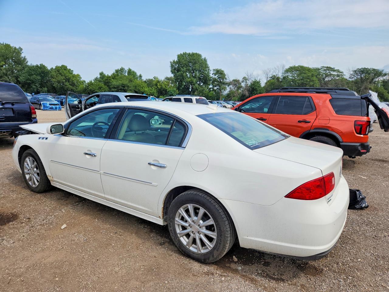 2011 Buick Lucerne Cxl - Фото 2
