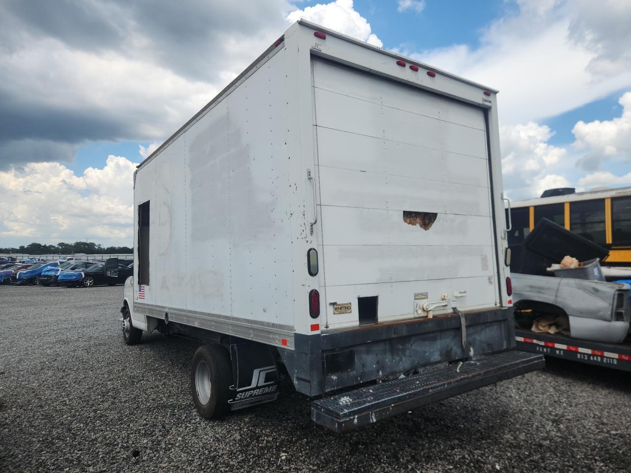 2015 Chevrolet Express G3500 - Фото 2