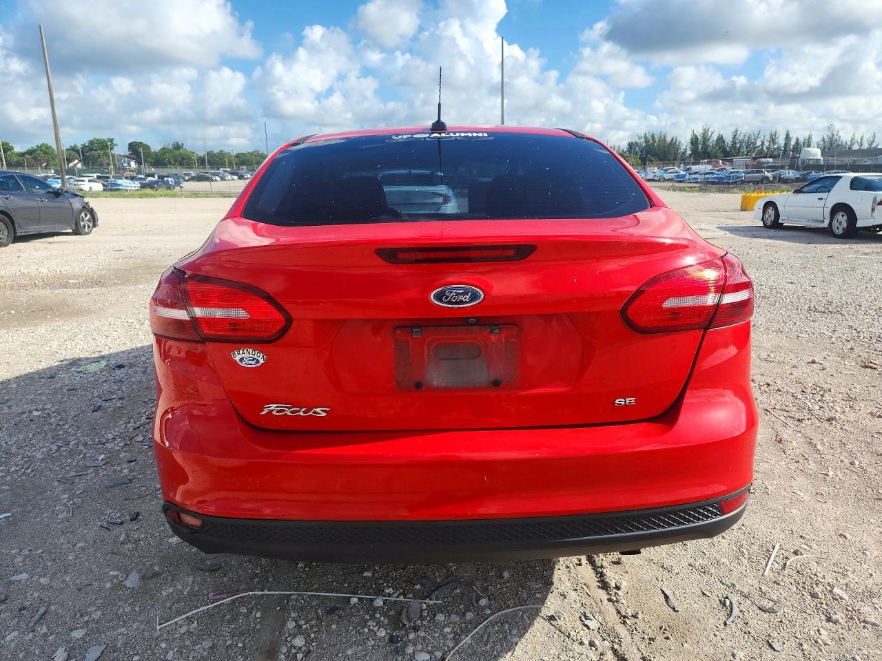 2017 Ford Focus Se - Фото 6