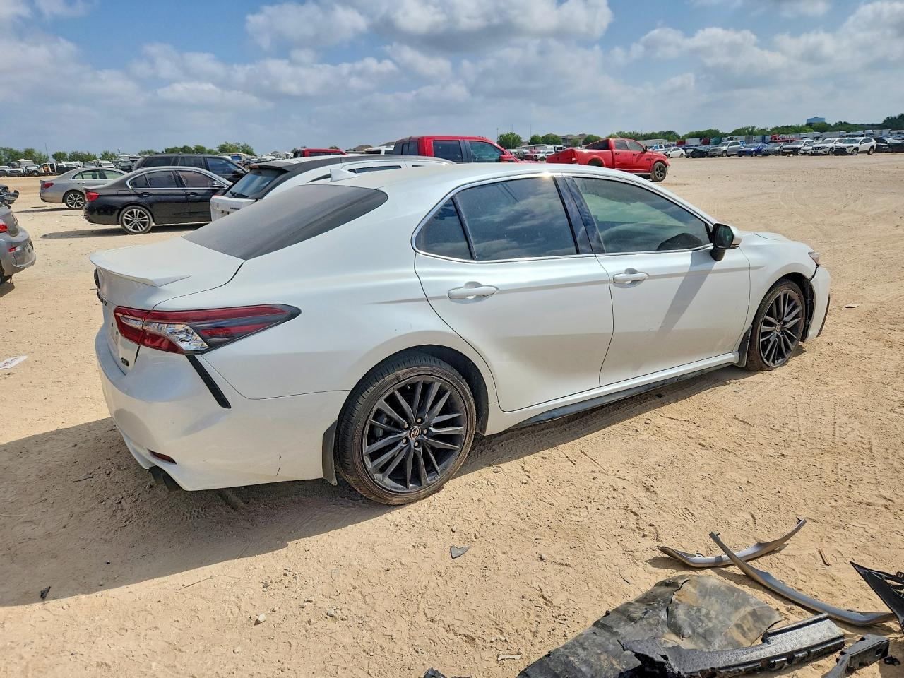 2023 Toyota Camry Xse - Image 3