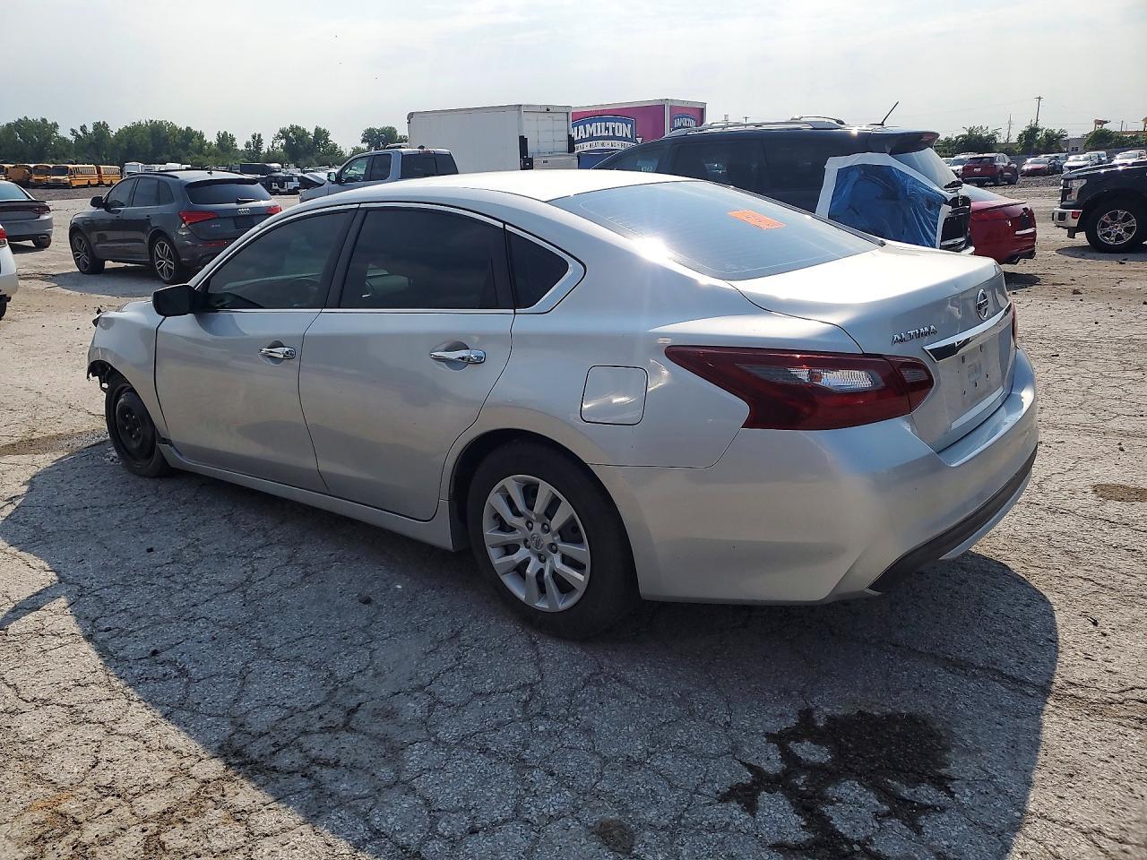 2018 Nissan Altima 2.5 S - Image 2