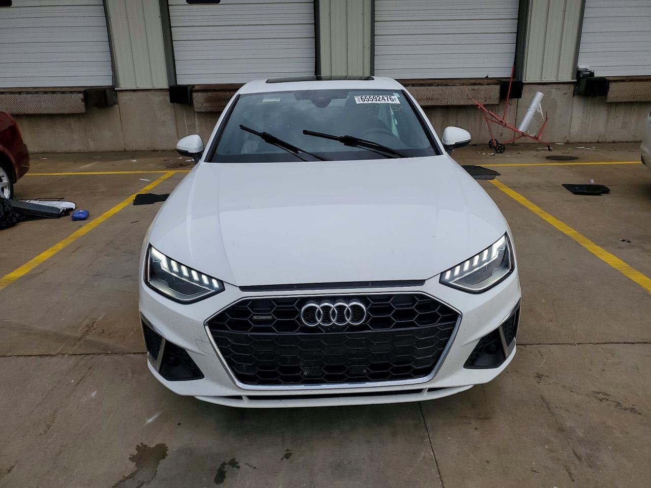 2022 Audi A4 Premium Plus 45 - Фото 5
