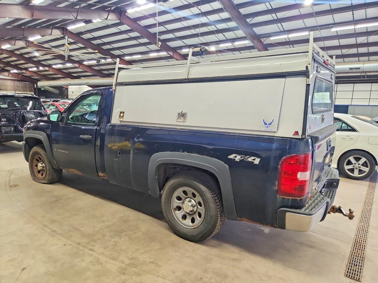 2012 Chevrolet Silverado K1500 - Image 2