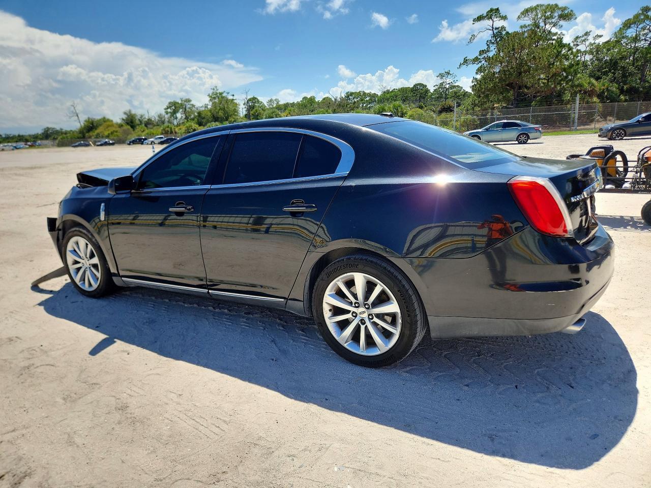 2011 Lincoln Mks - Image 2