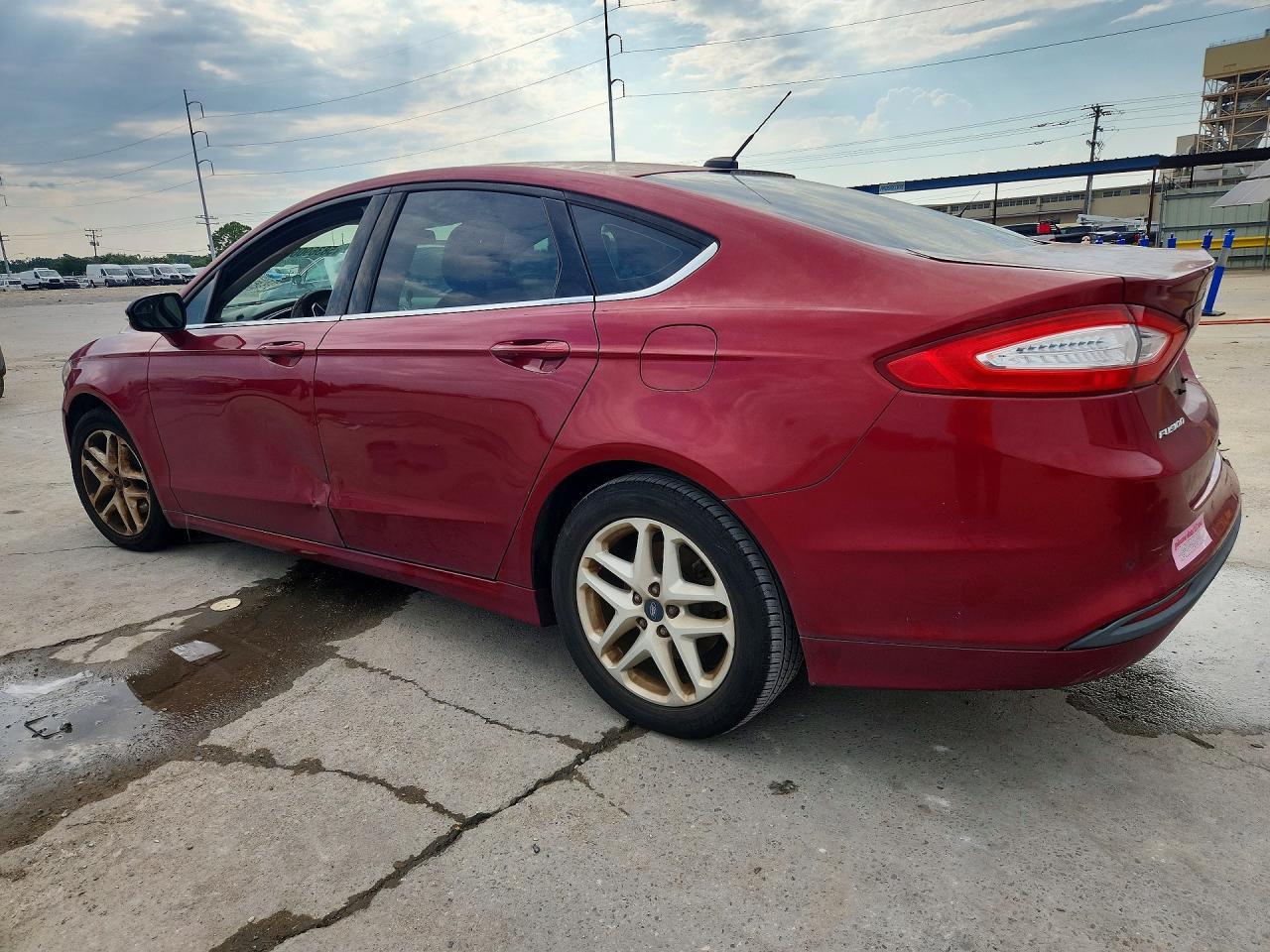 2014 Ford Fusion Se - Image 2