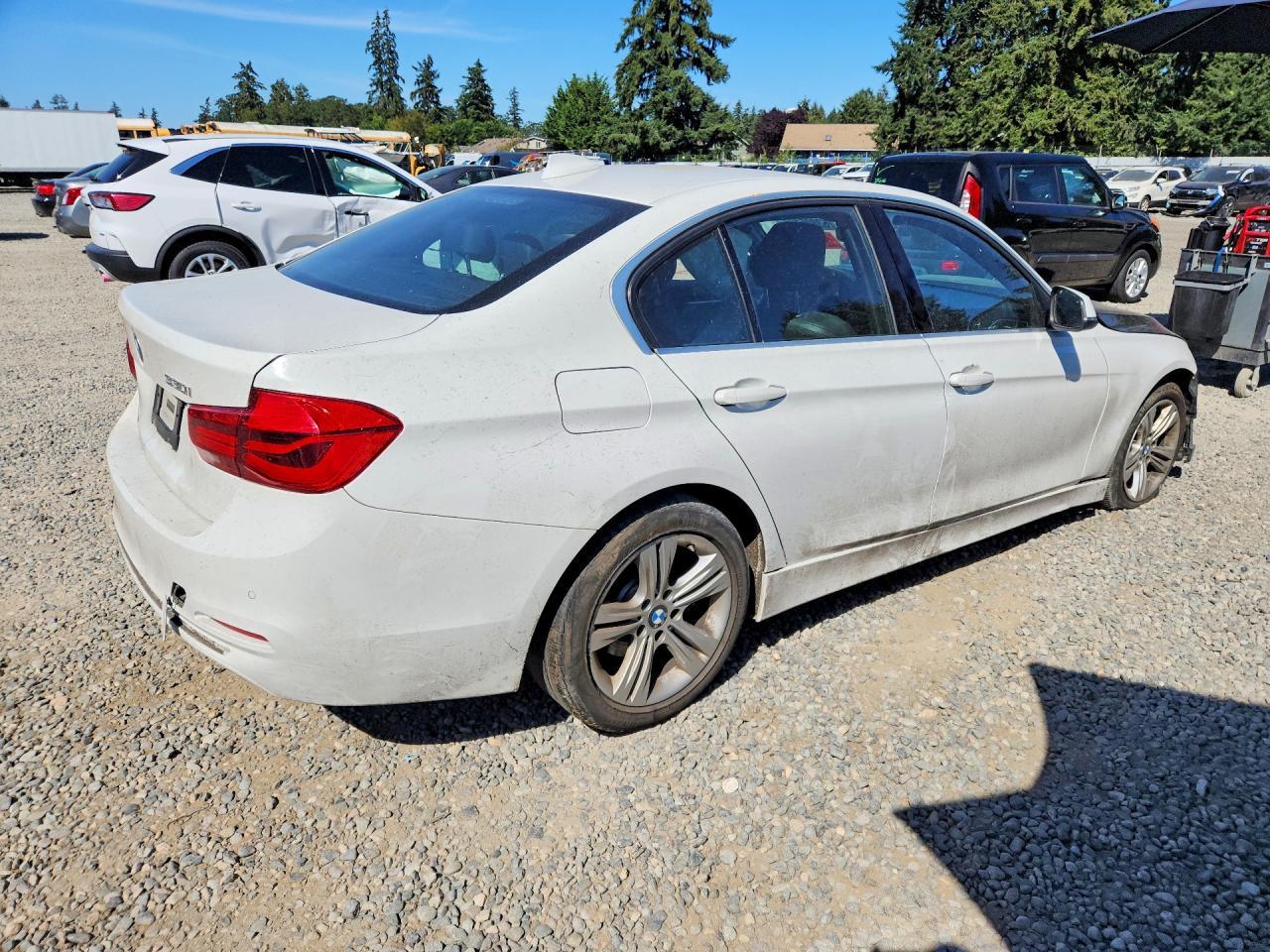 2017 BMW 330 I - Image 3
