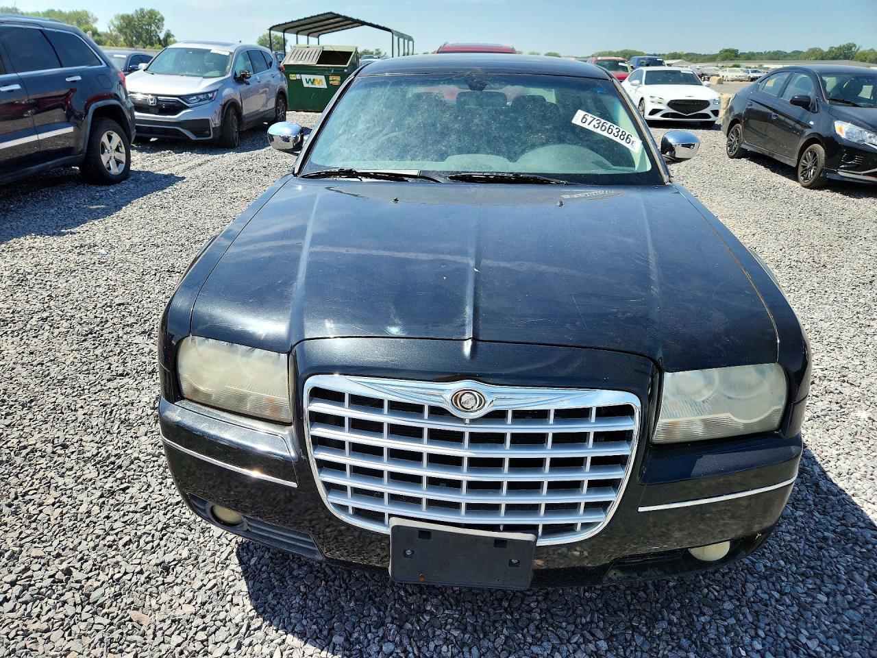 2010 Chrysler 300 Touring - Image 5