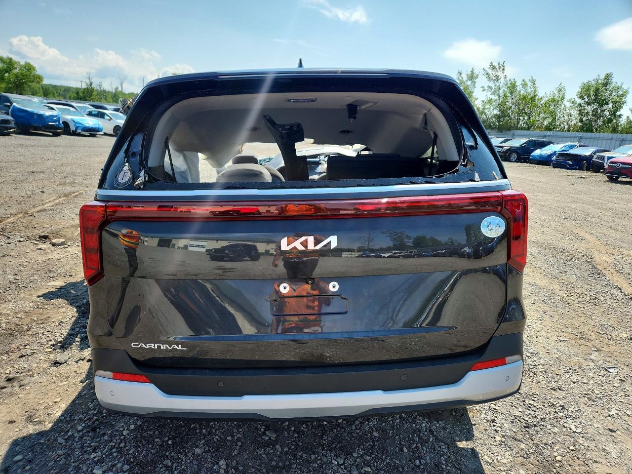 2025 Kia Carnival Lx - Image 6