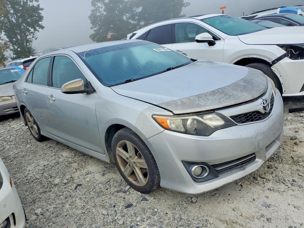 2014 Toyota Camry Se - Фото 4