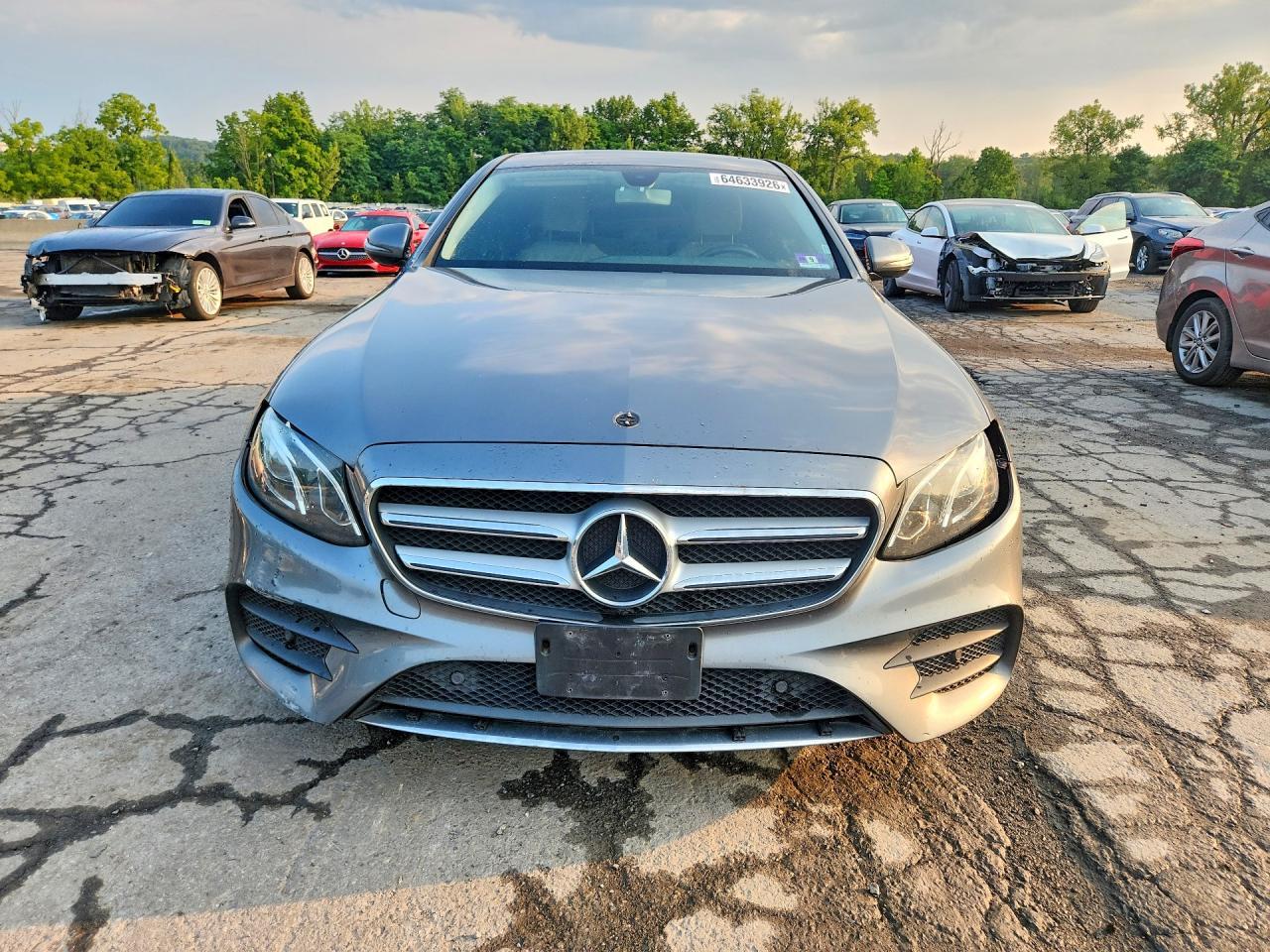 2017 Mercedes-Benz E 300 4Matic - Image 5