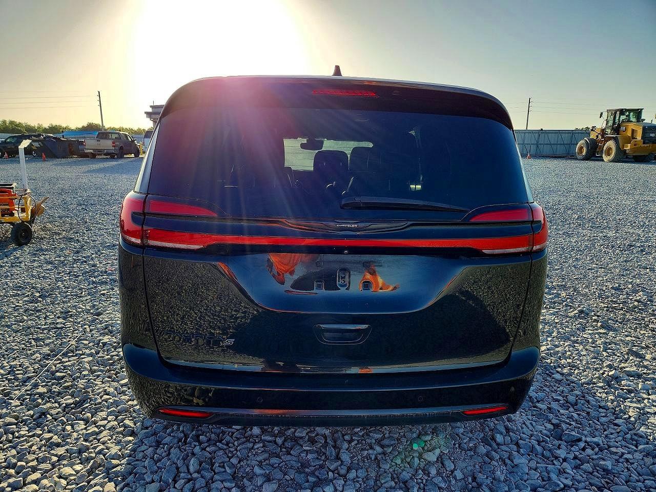 2022 Chrysler Pacifica Touring L - Image 6