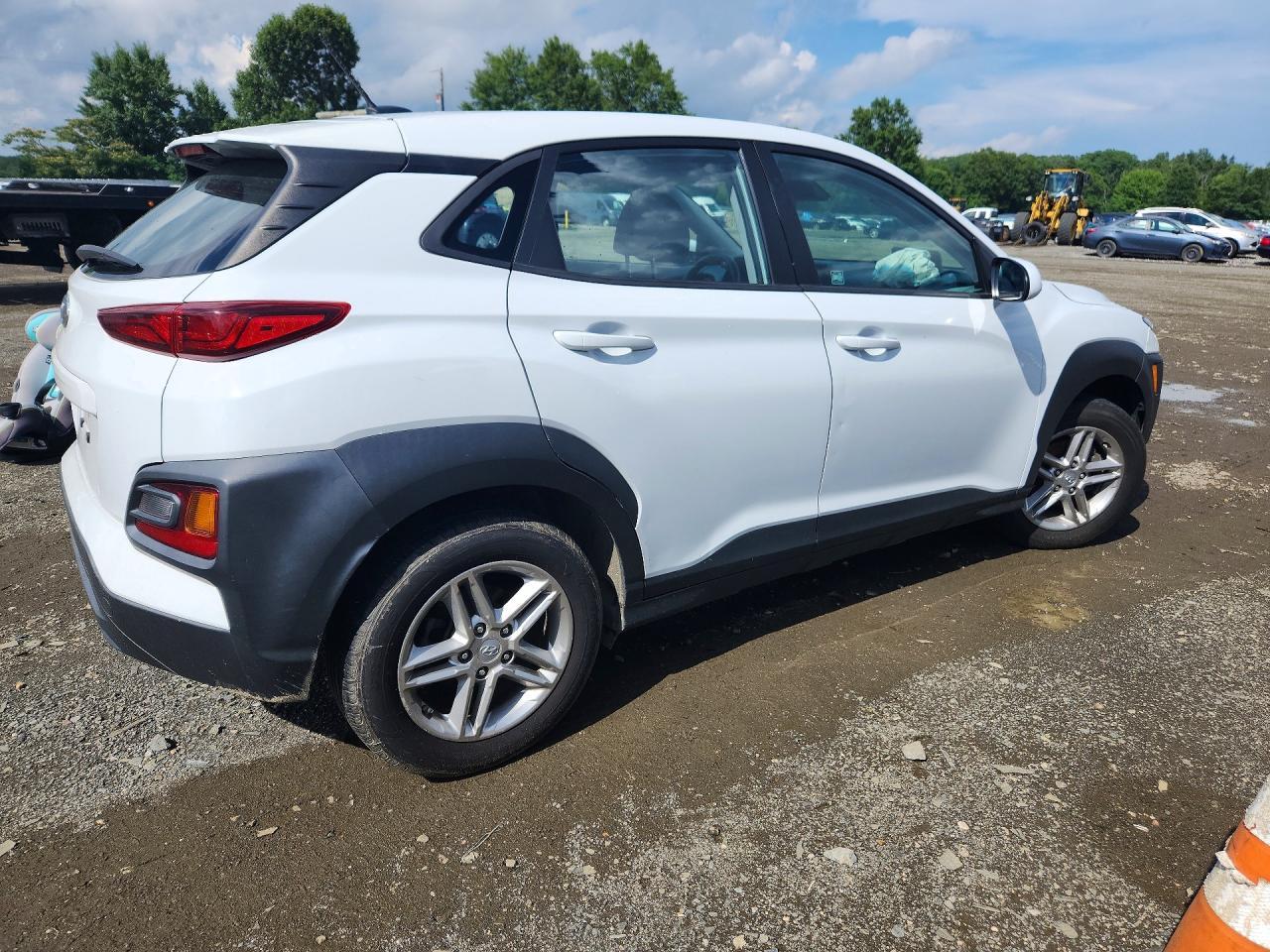 2021 Hyundai Kona Se - Image 3