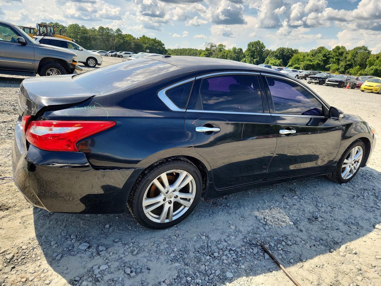 2016 Nissan 350 Gt Cou - Фото 3