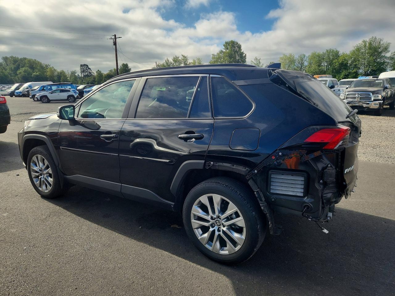 2024 Toyota Rav4 Xle Premium - Image 2
