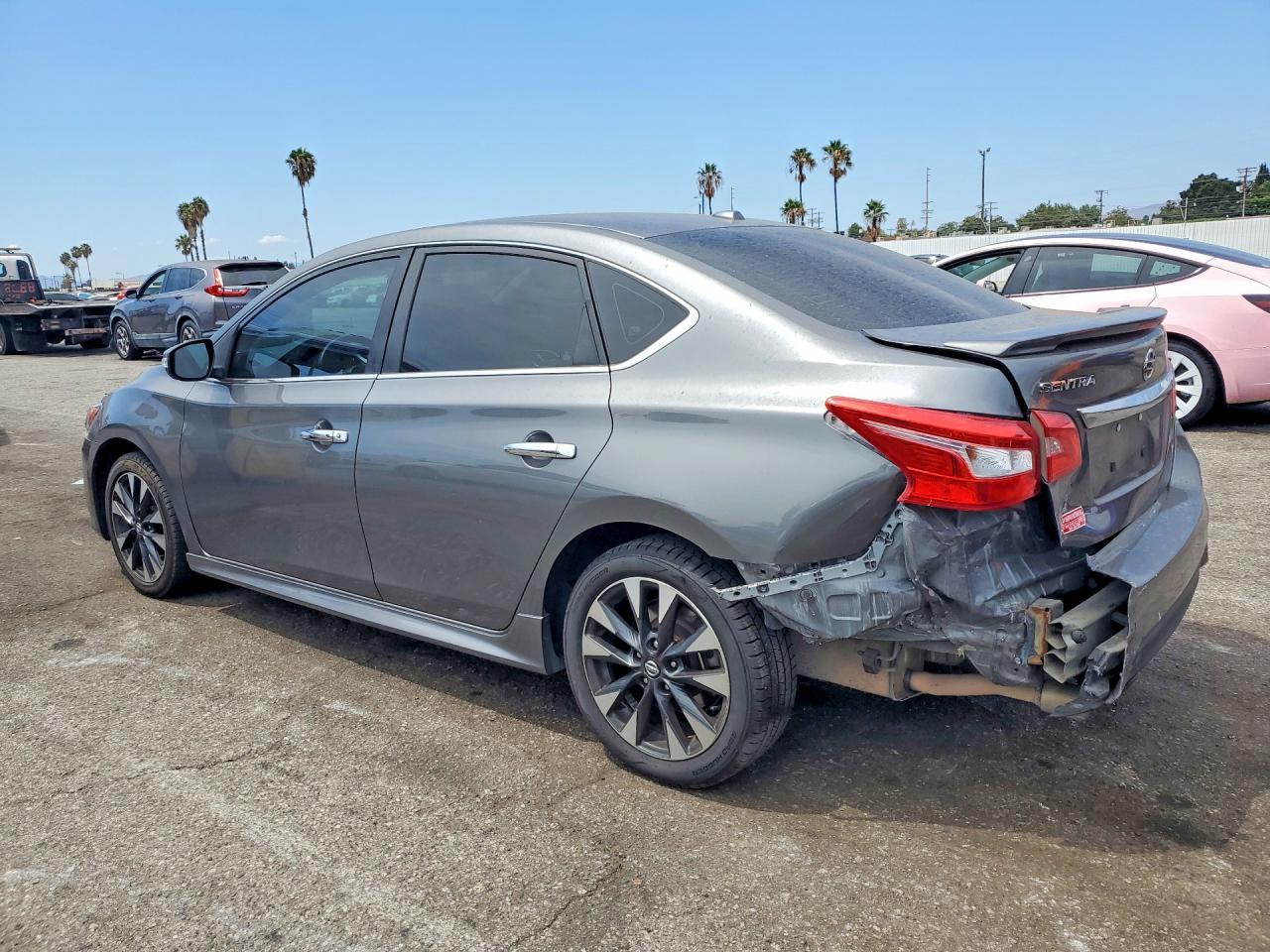 2019 Nissan Sentra Sr - Фото 2