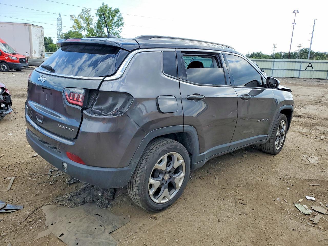 2018 Jeep Compass Limited - Фото 3