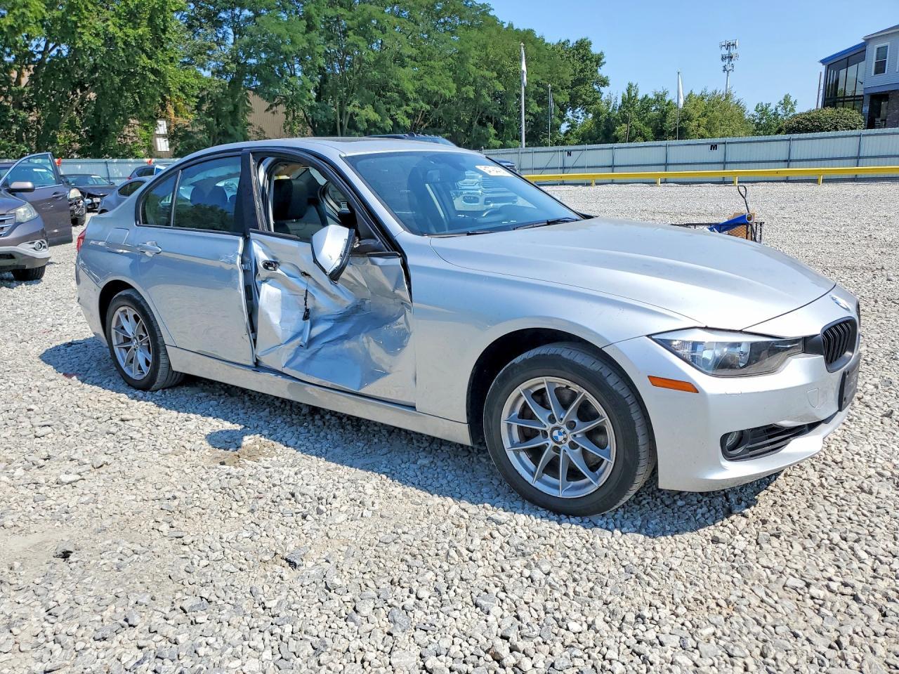 2015 BMW 328 Xi Sulev - Фото 4
