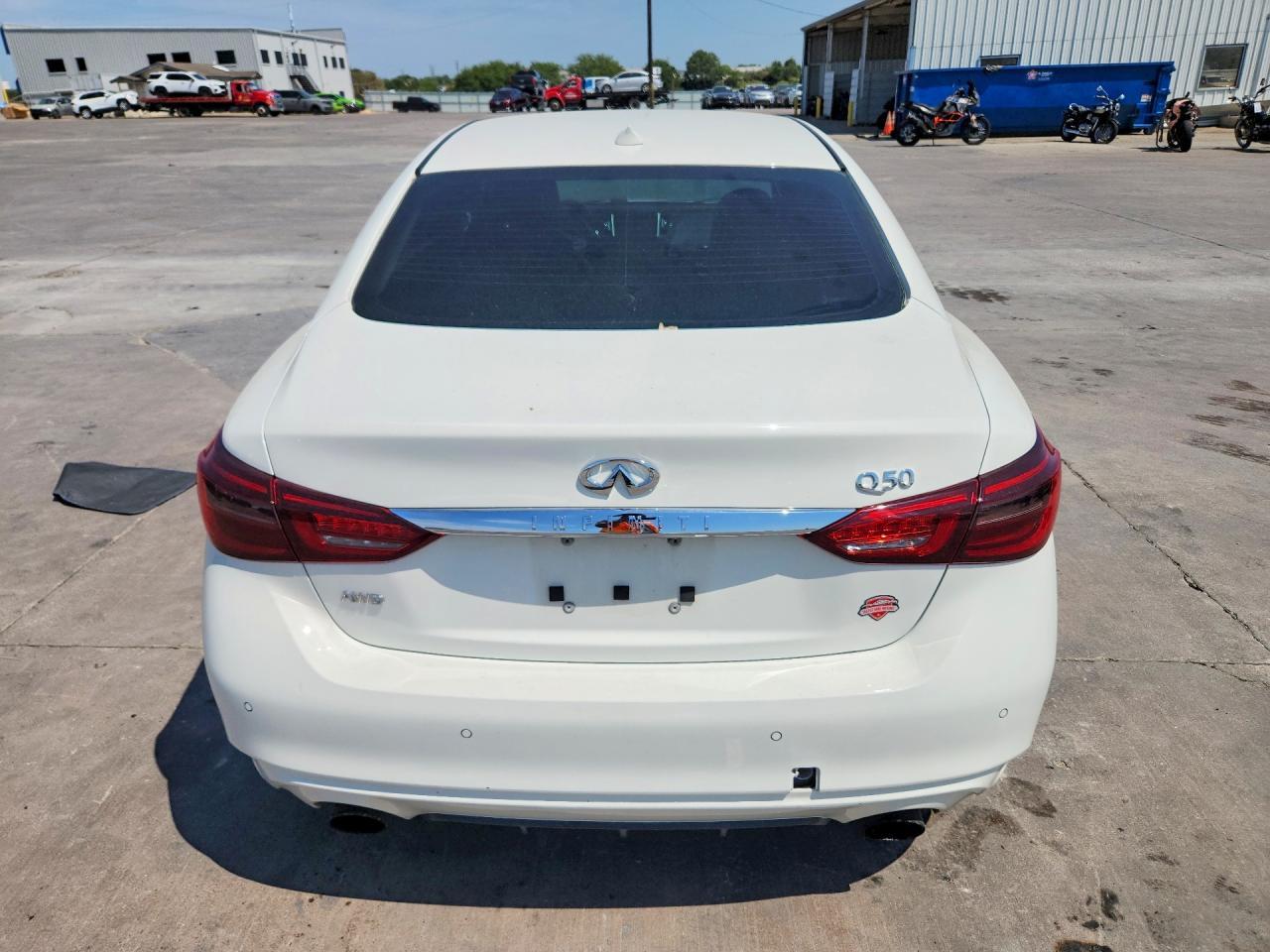 2018 Infiniti Q50 3.0T Luxe - Фото 6