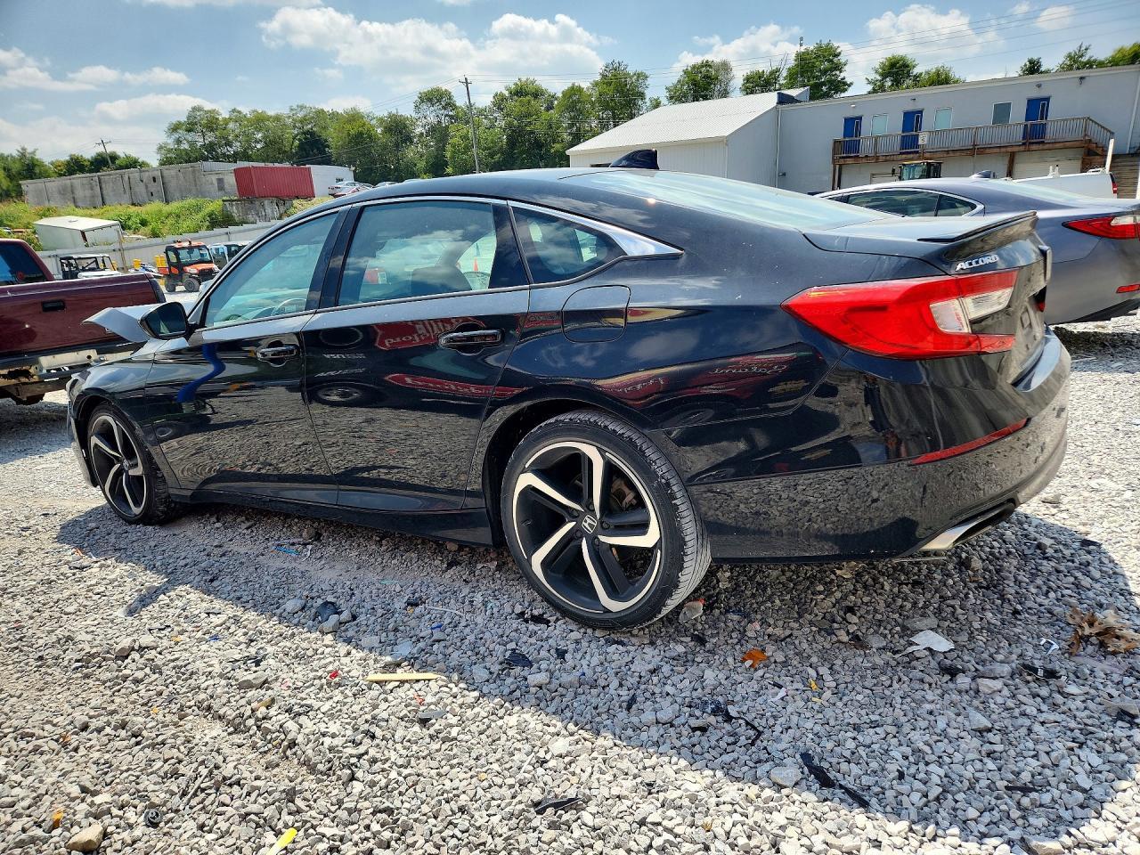 2019 Honda Accord Sport - Фото 2