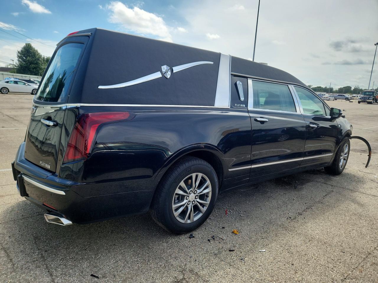 2023 Cadillac Xt5 Luxury - Image 3