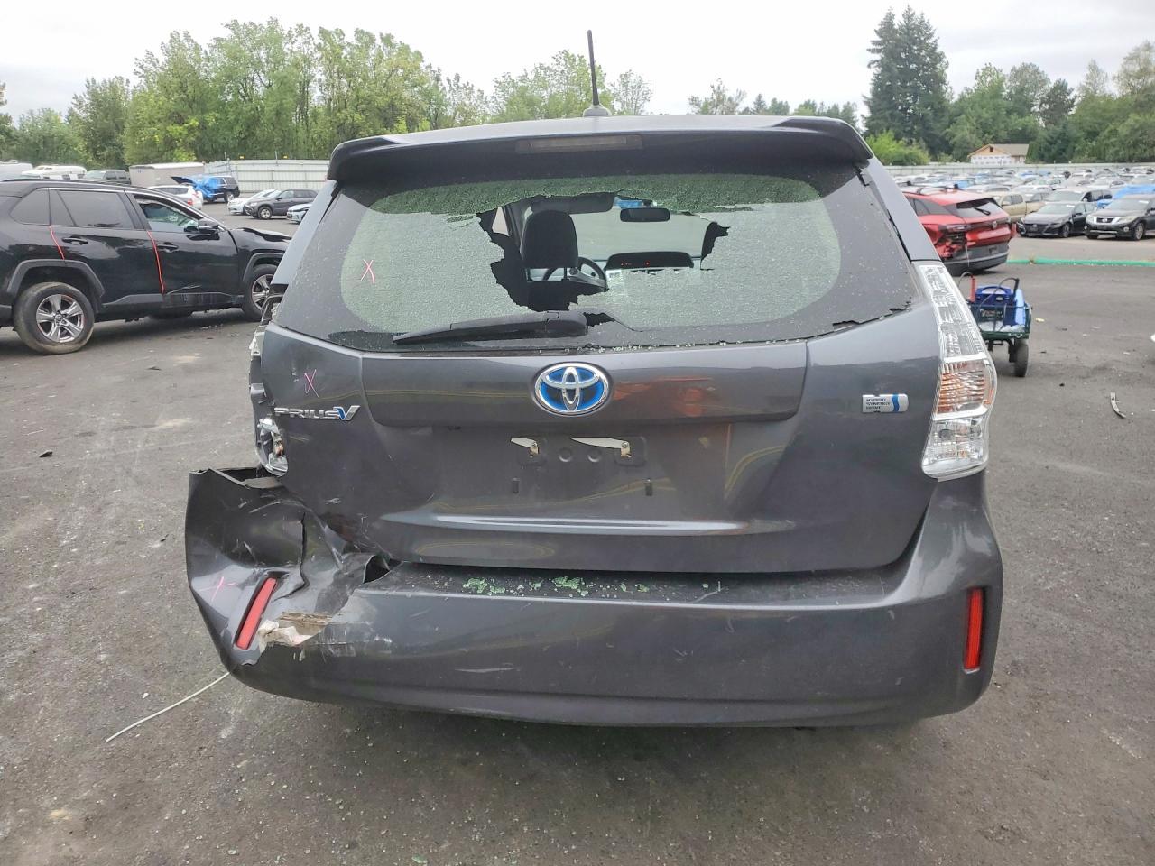 2012 Toyota Prius V Three - Image 6