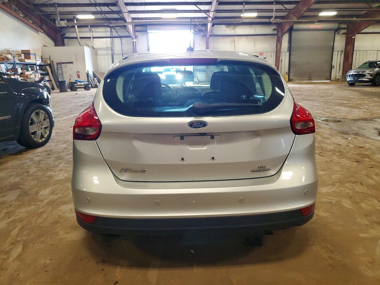 2015 Ford Focus Se - Image 6