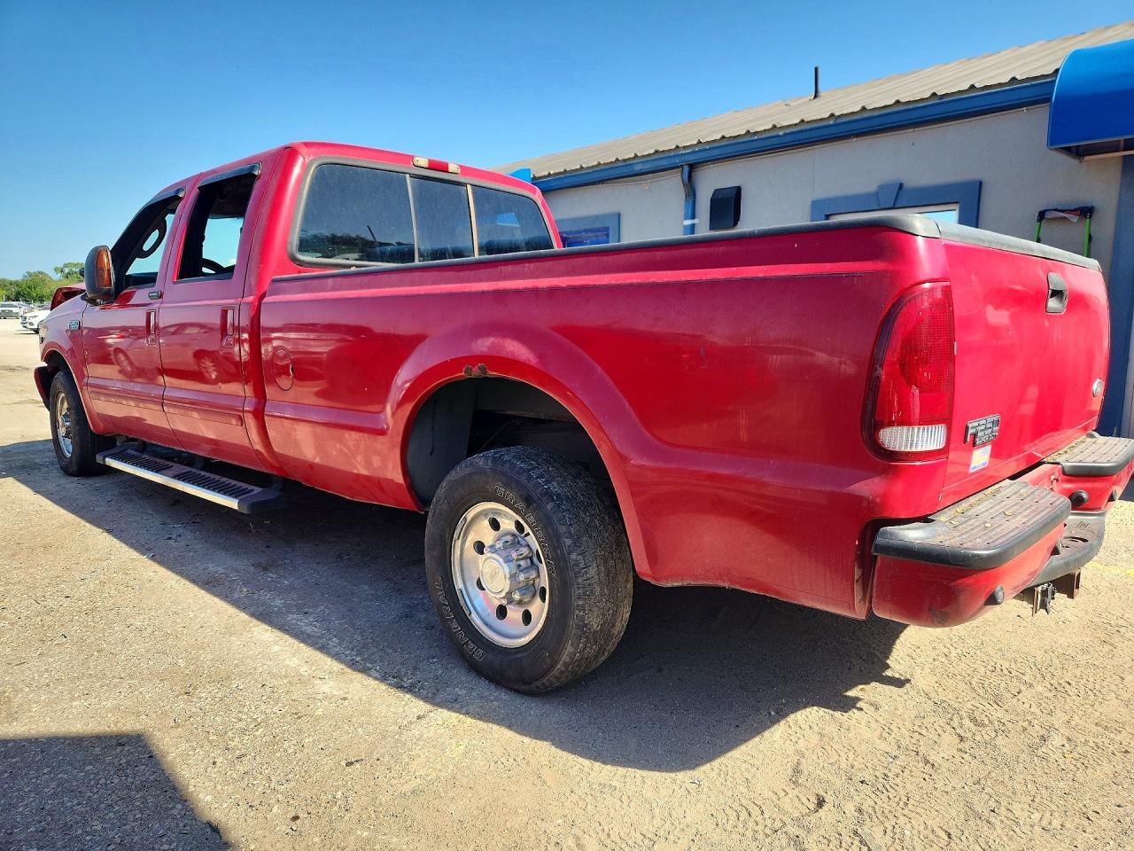 2004 Ford F250 Super Duty - Image 2