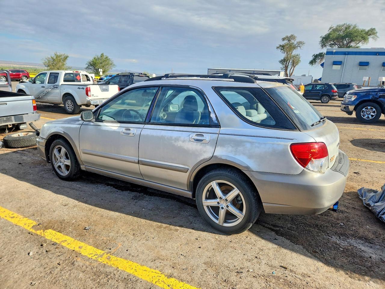 2004 Subaru Impreza Outback Sport - Фото 2