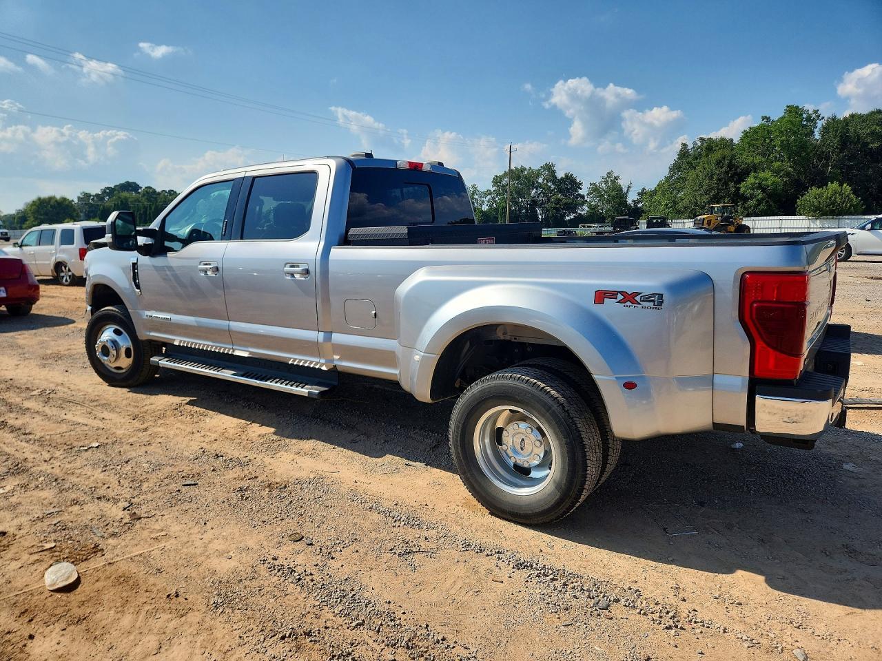 2020 Ford F350 Super Duty - Image 2