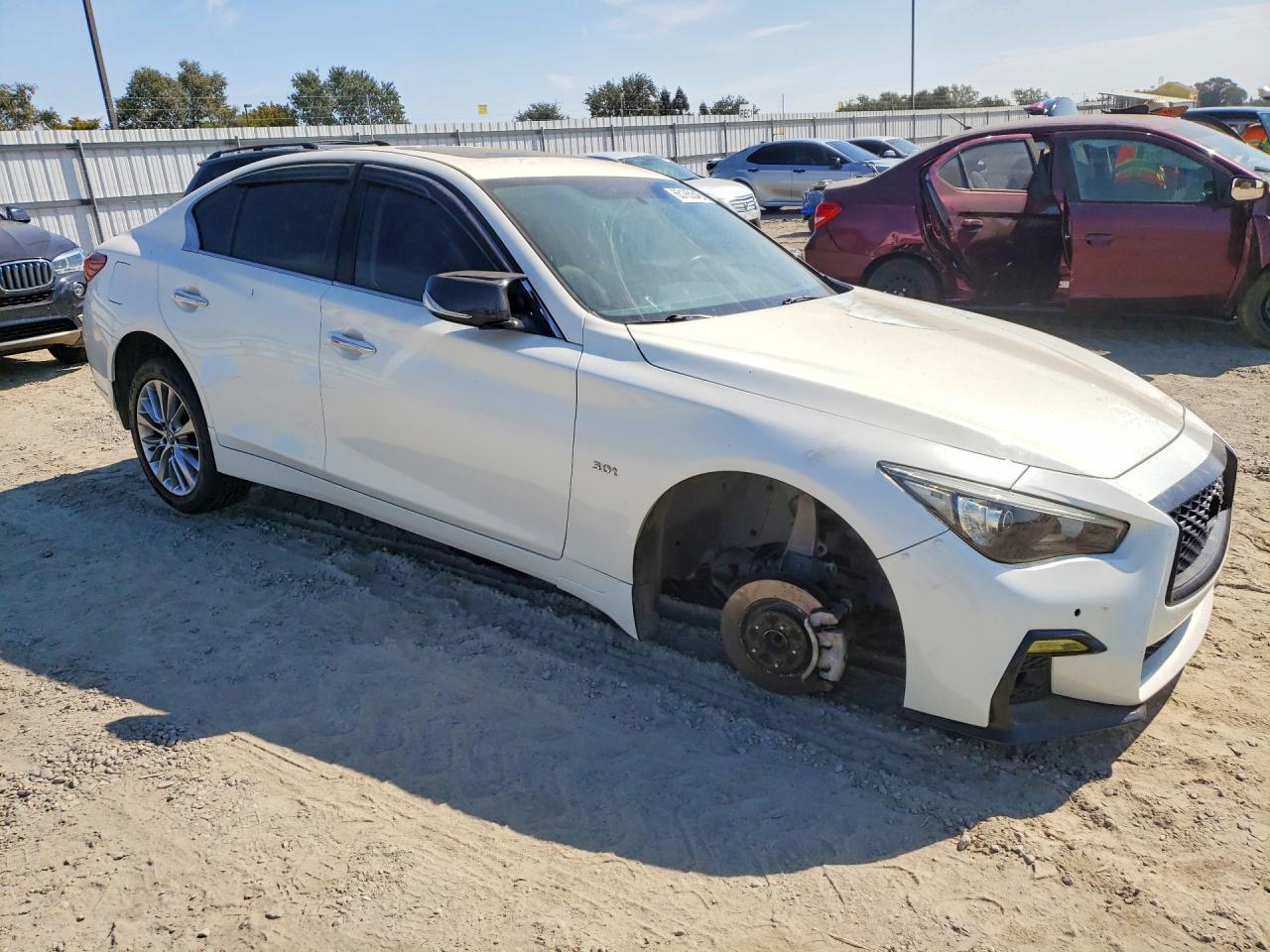 2018 Infiniti Q50 3.0T Luxe - Image 4