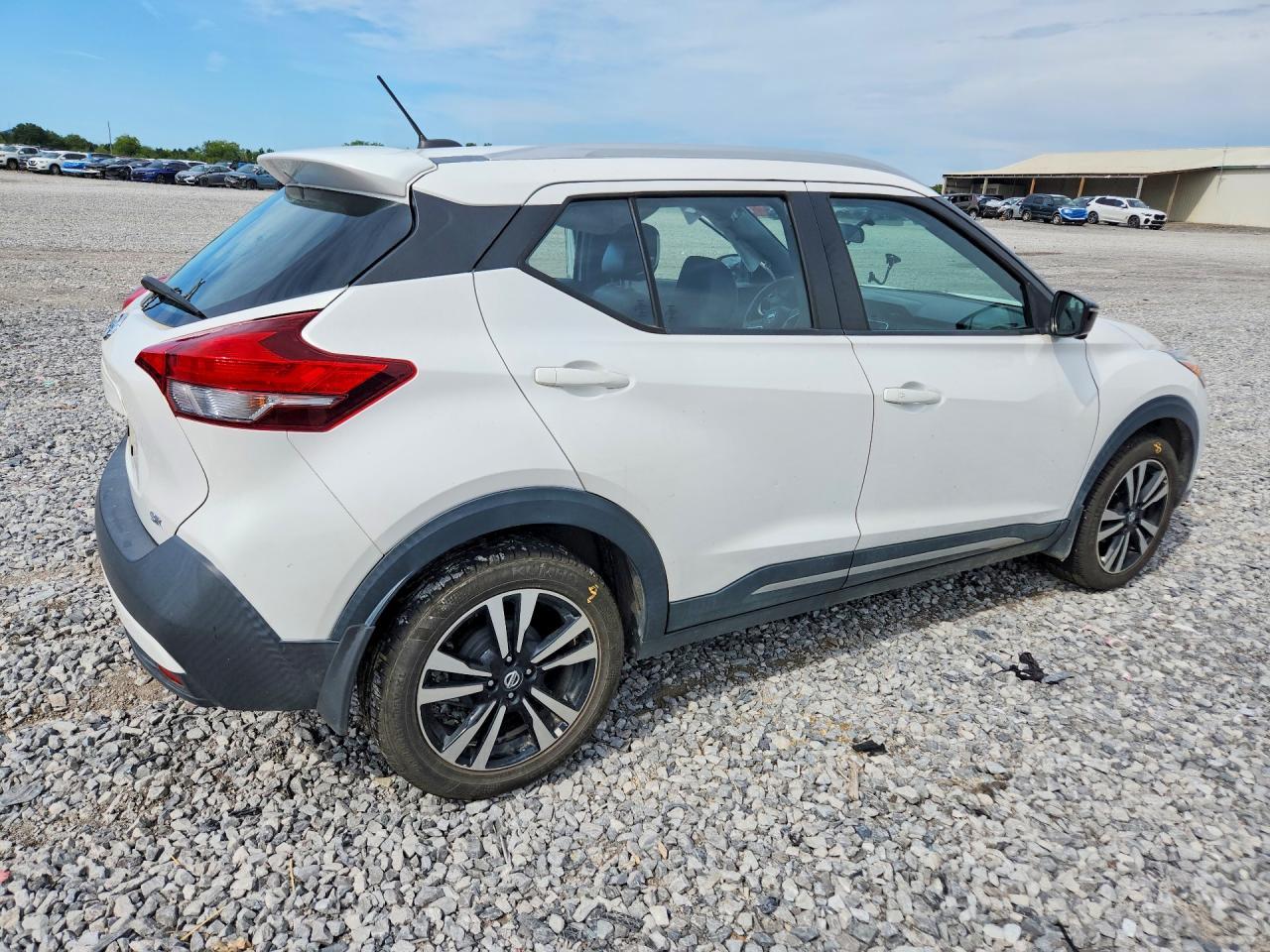 2019 Nissan Kicks Sr - Фото 3
