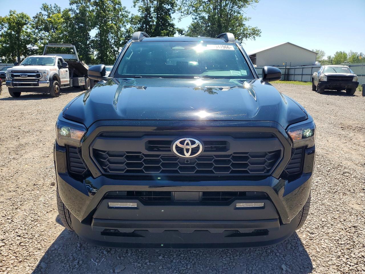 2025 Toyota Tacoma - Фото 5