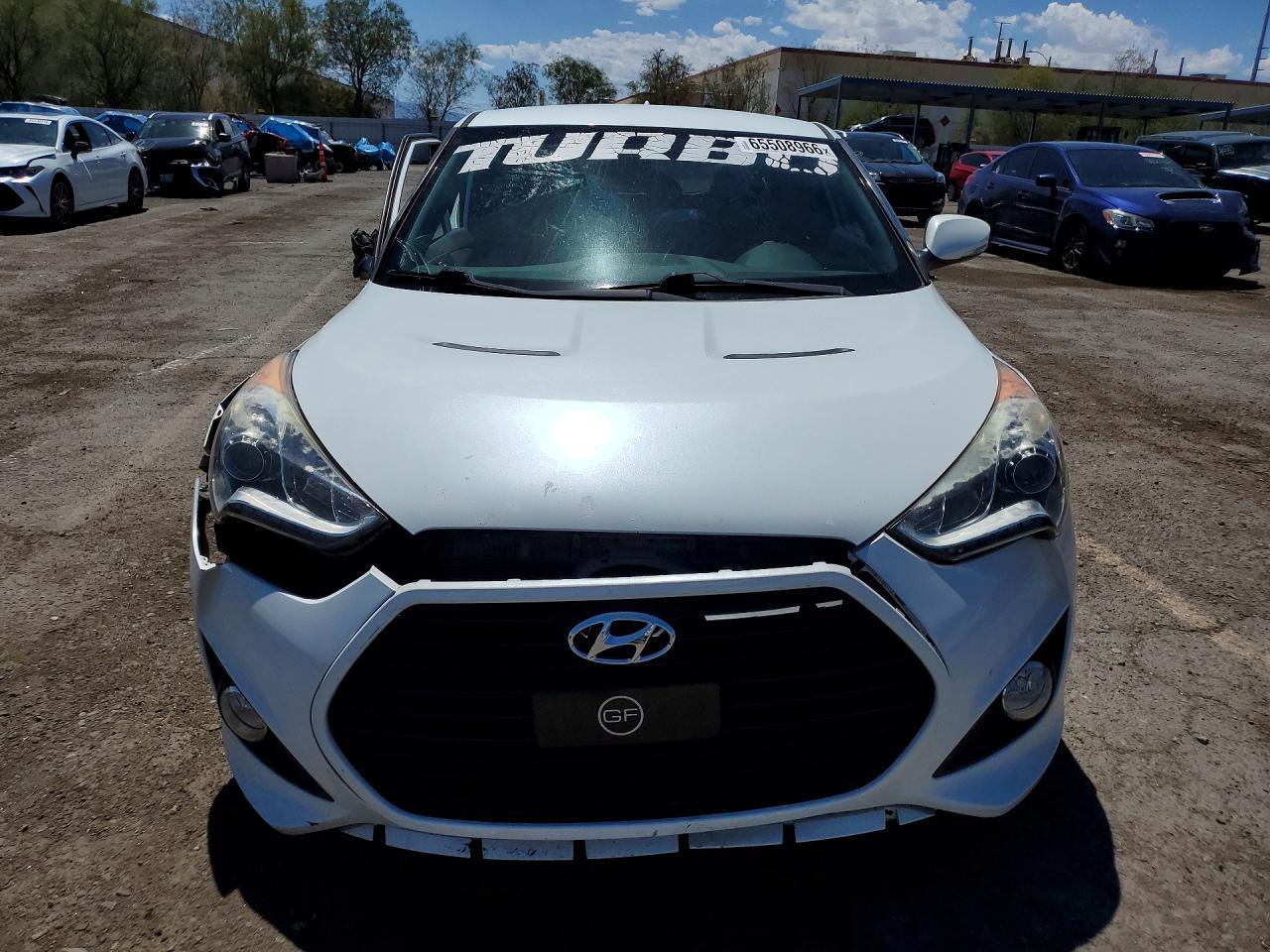 2015 Hyundai Veloster Turbo - Image 5