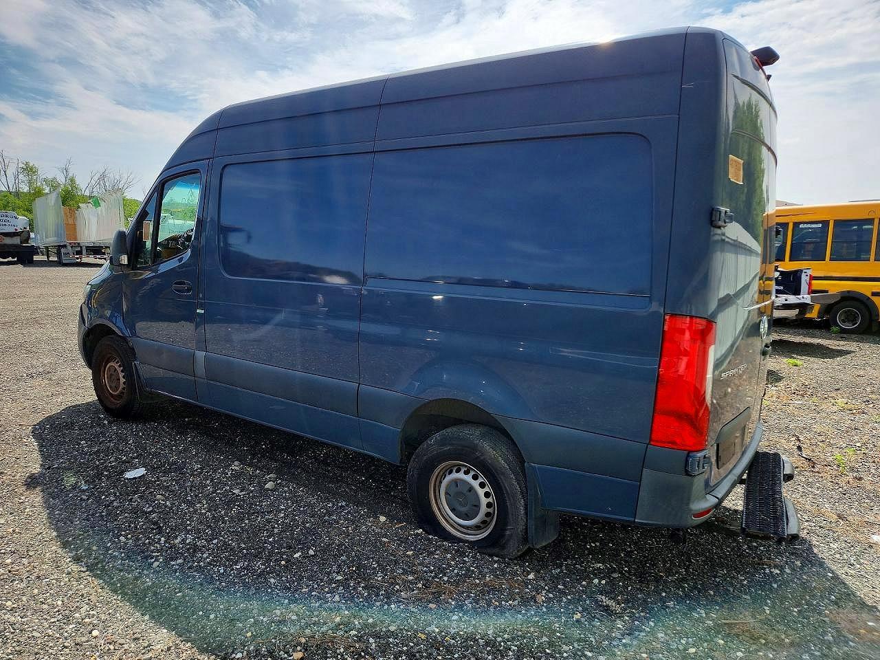 2019 Mercedes-Benz Sprinter 2500/3500 - Image 2
