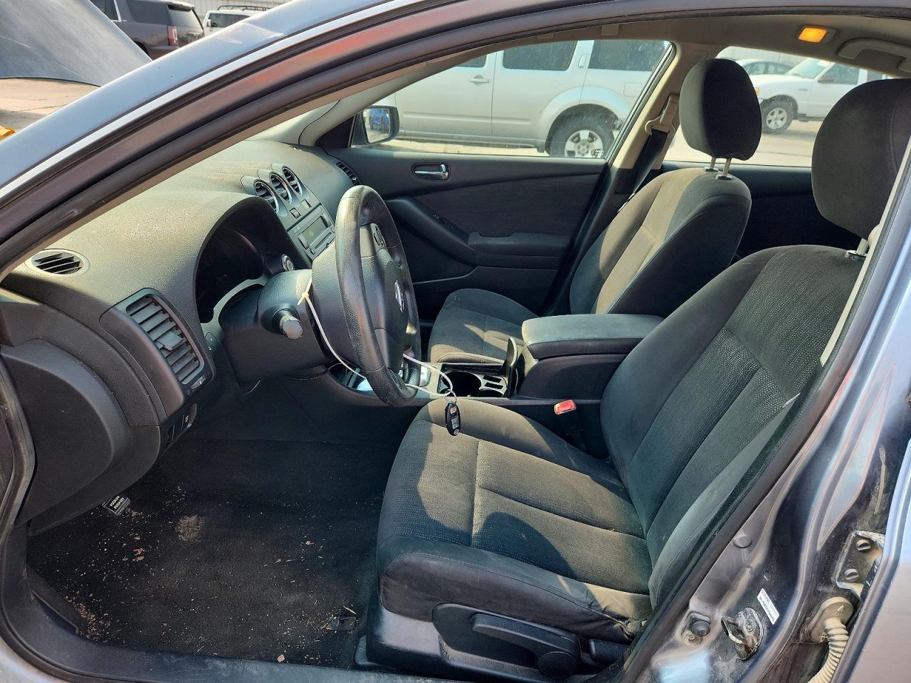 2010 Nissan Altima 2.5 - Image 7