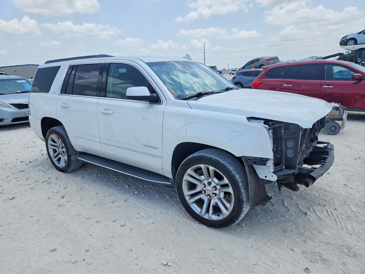 2018 GMC Yukon Slt - Image 4