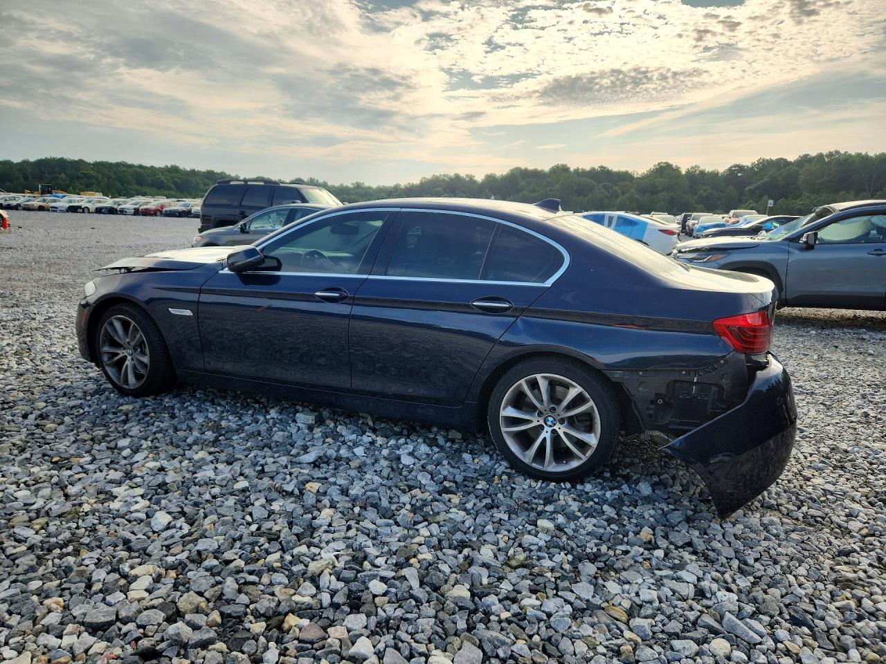 2015 BMW 550 I - Image 2