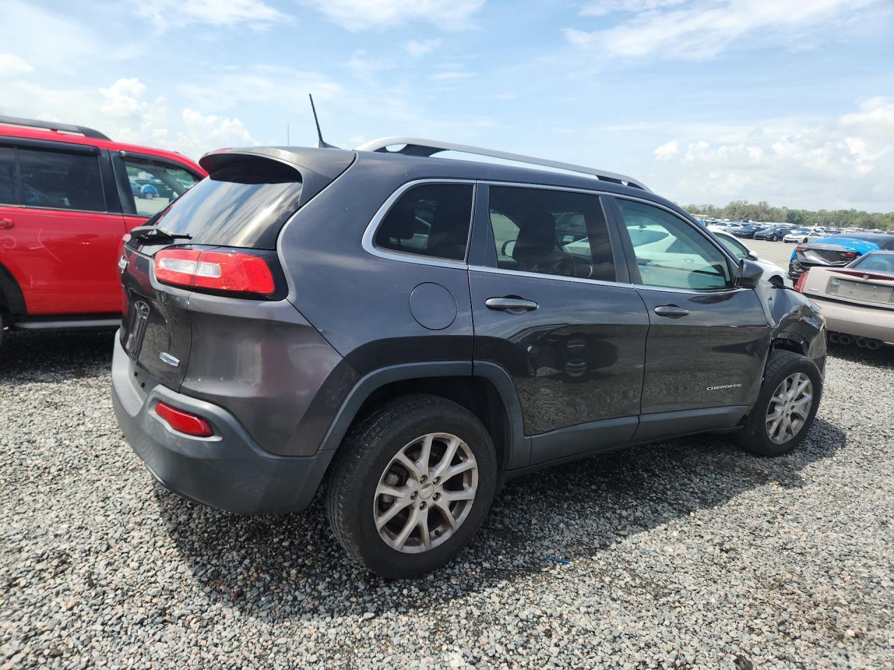 2016 Jeep Cherokee Latitude - Фото 3