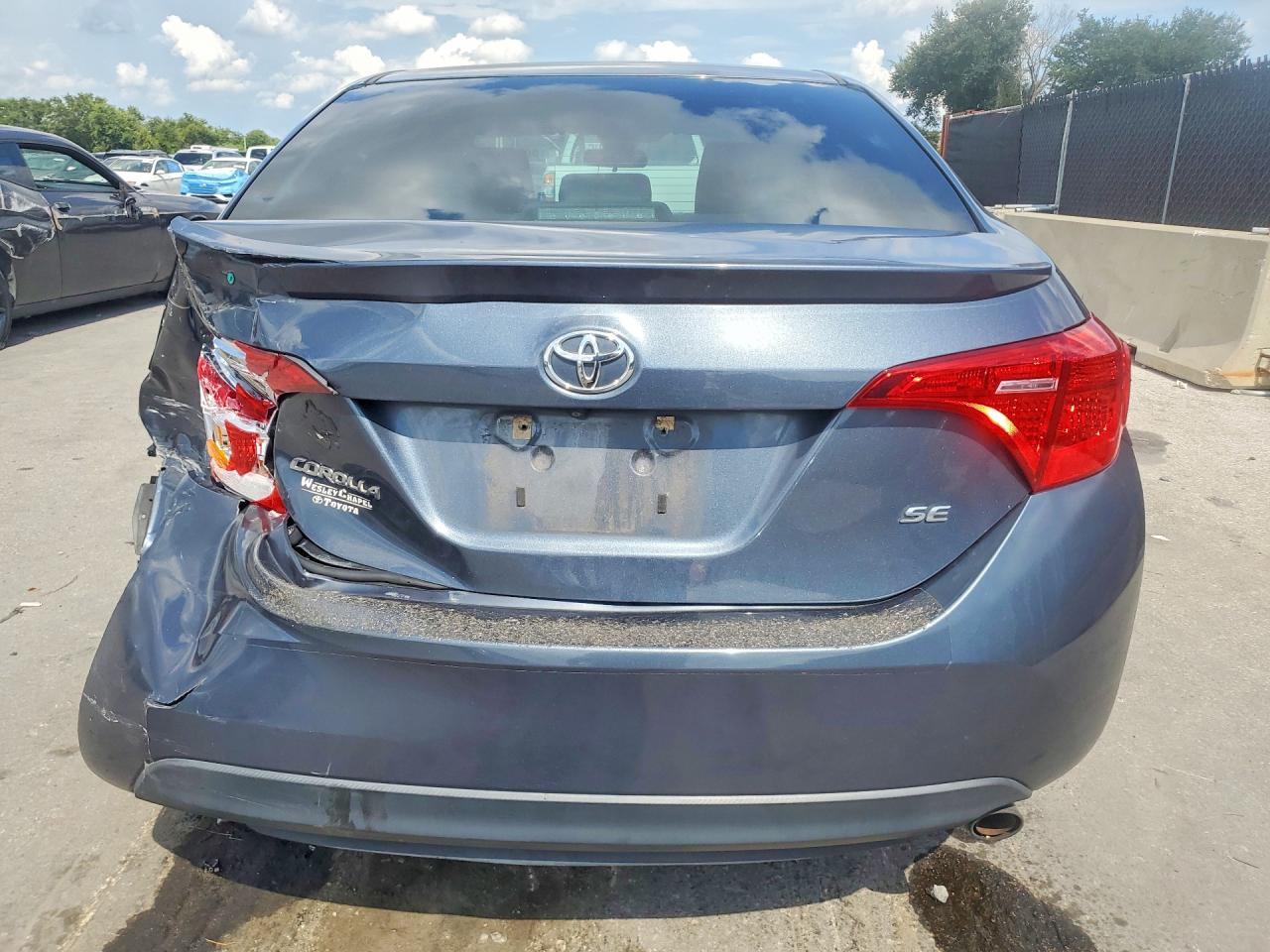 2017 Toyota Corolla Se - Фото 6